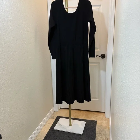 Tory Burch Florence scoop back black sweater dress - Picture 9 of 13